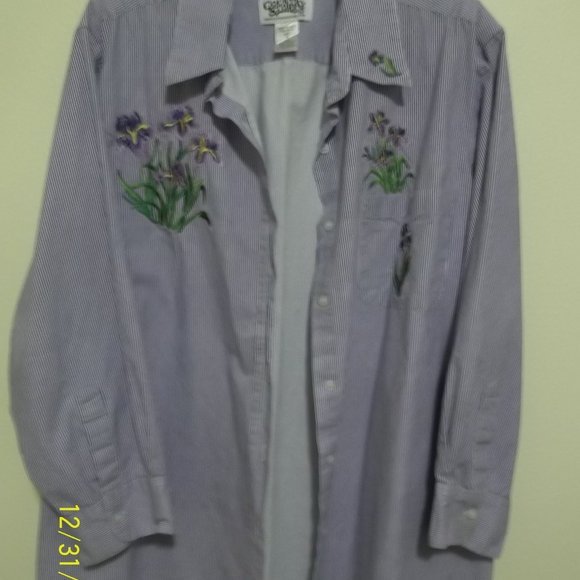 Country Store Two Piece Button Up/Matching Tee Purple w/Iris Motif Size 1X - Picture 8 of 8